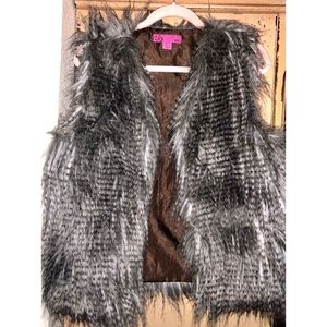 Takeout Girl’s Faux Fur Vest